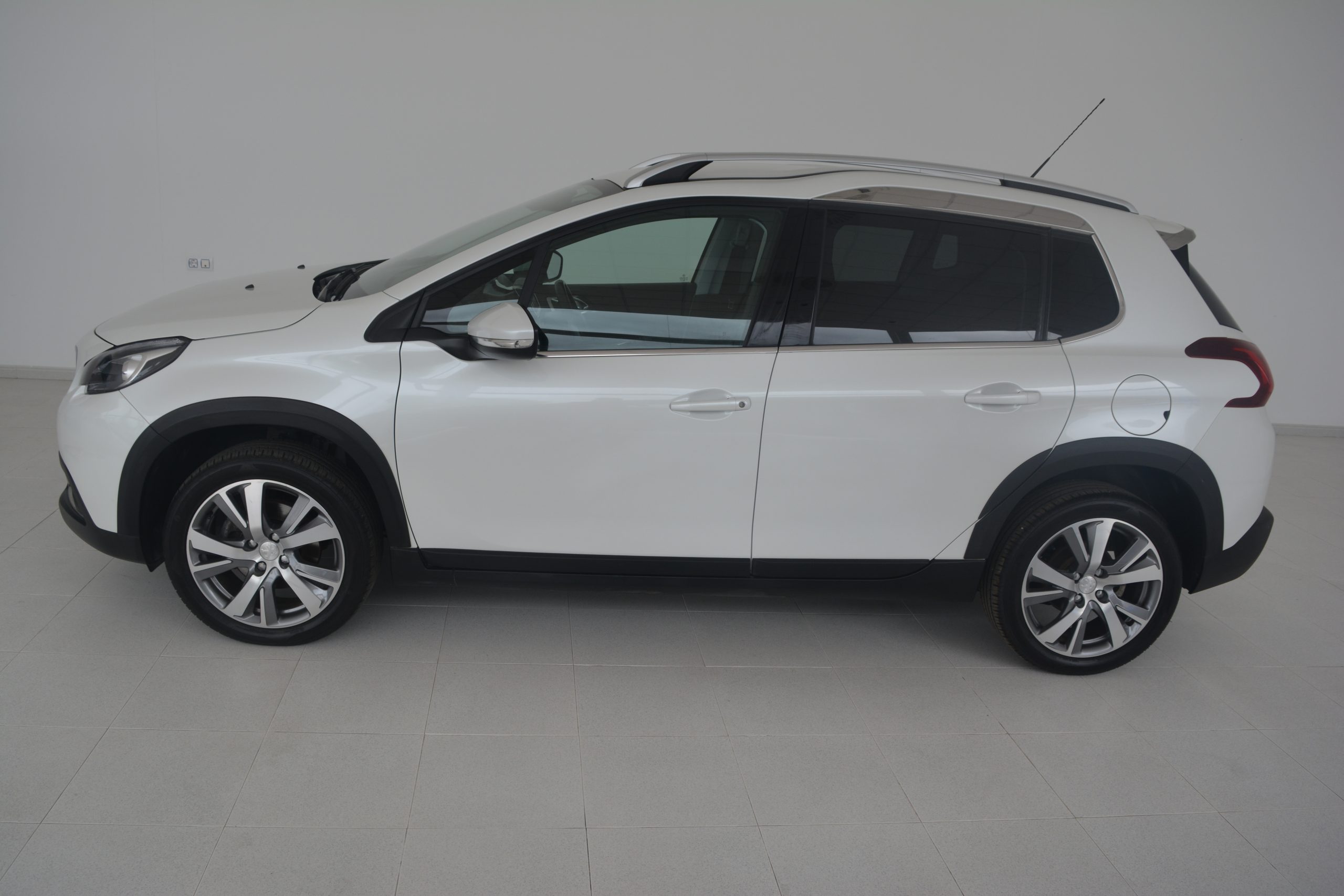 Peugeot 2008 Signature PureTech 82