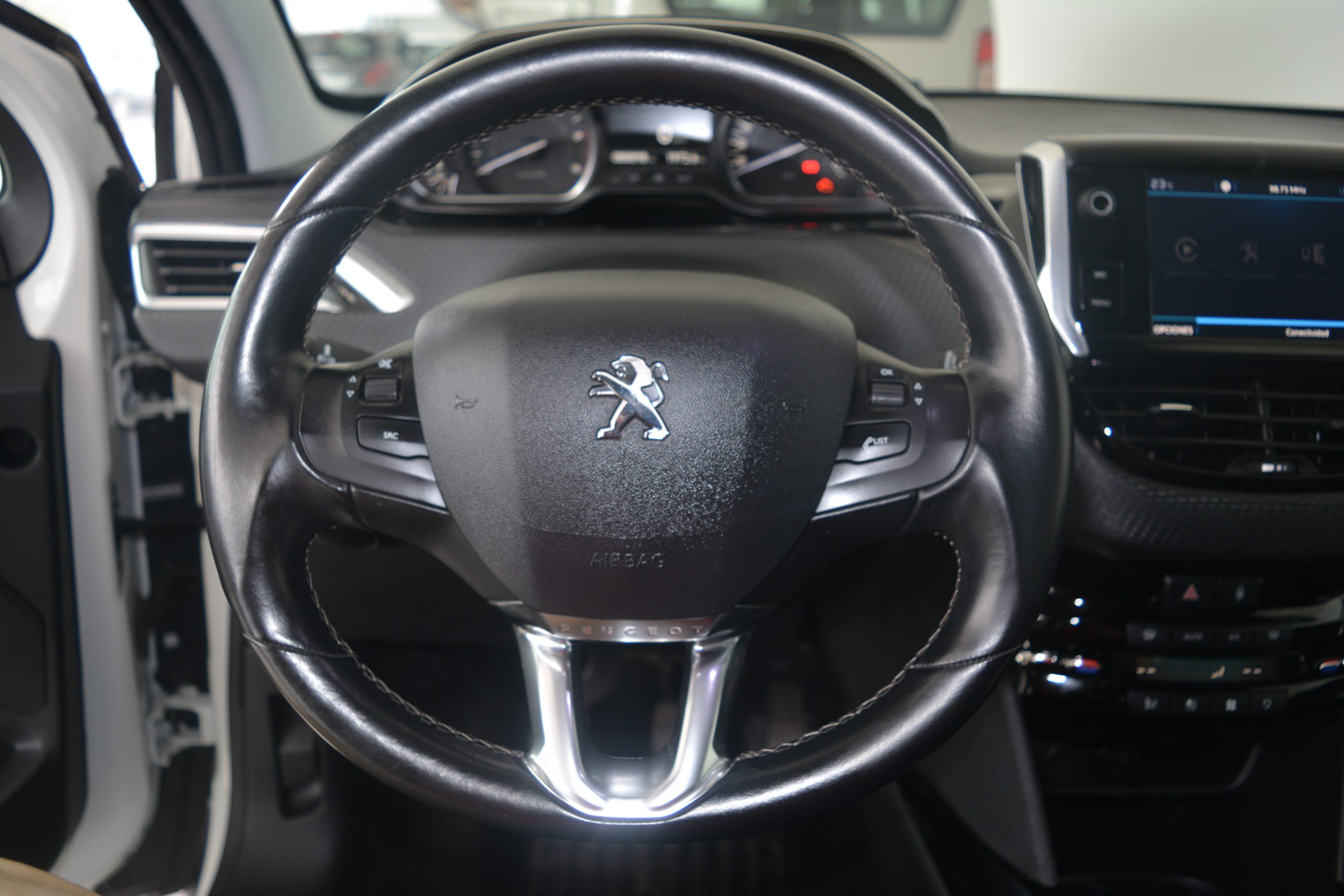 Peugeot 2008 Signature PureTech 82