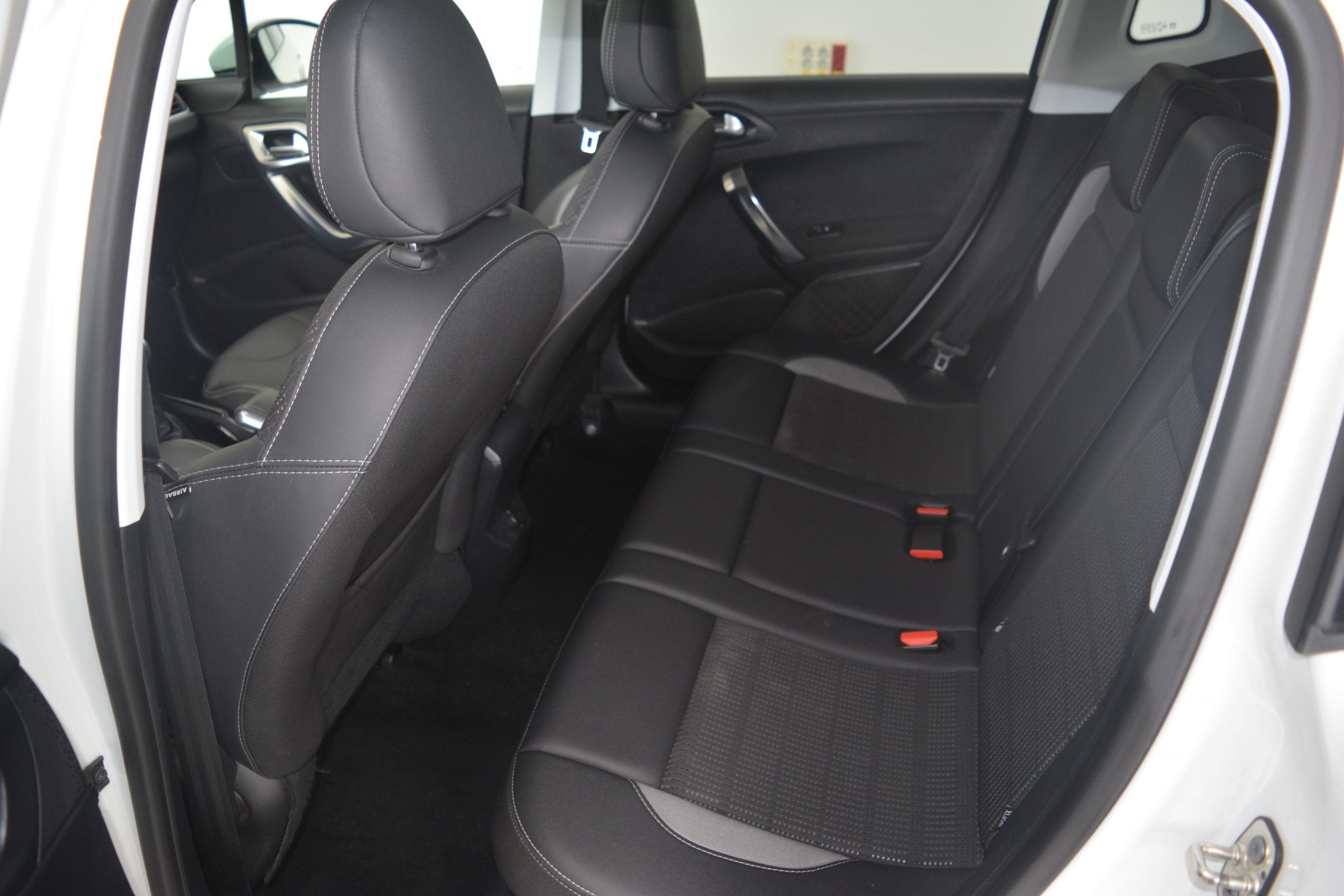 Peugeot 2008 Signature PureTech 82