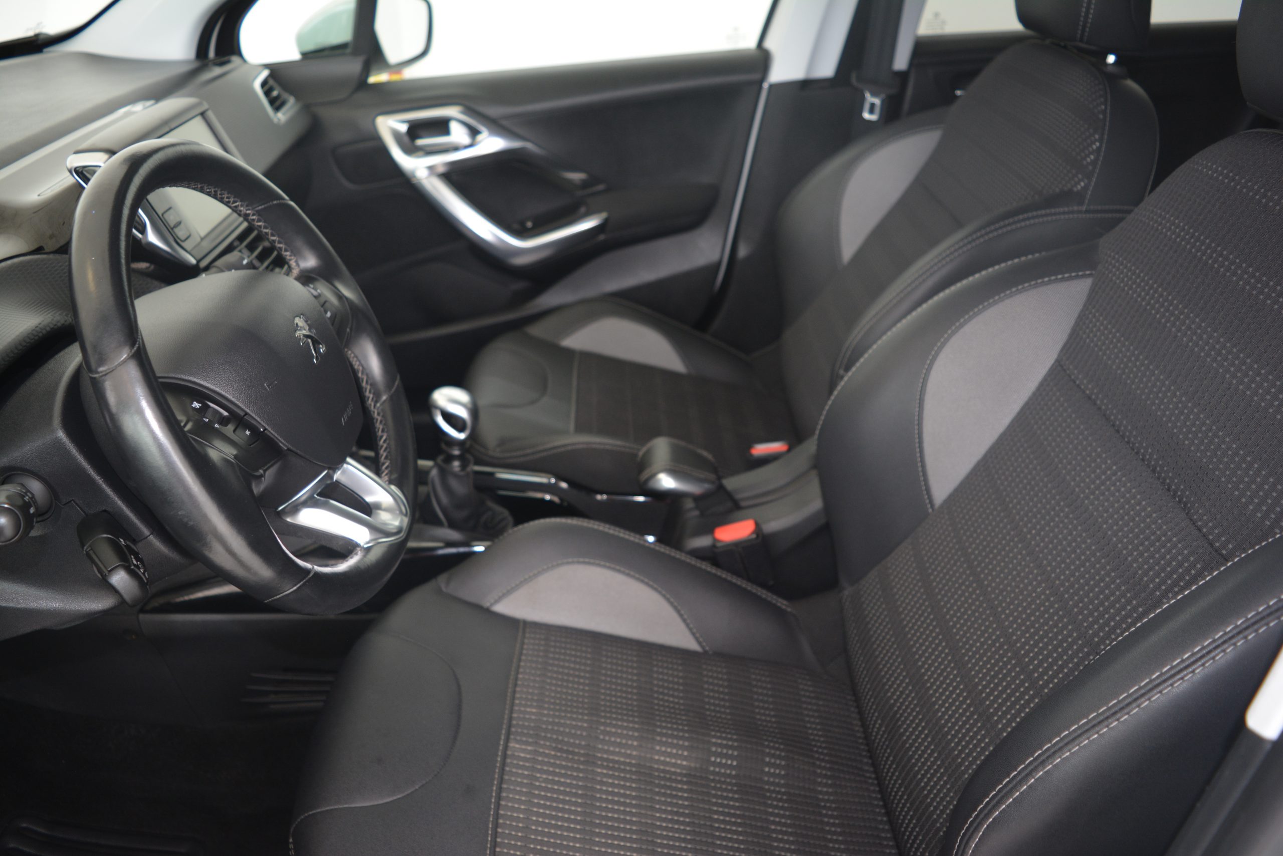 Peugeot 2008 Signature PureTech 82