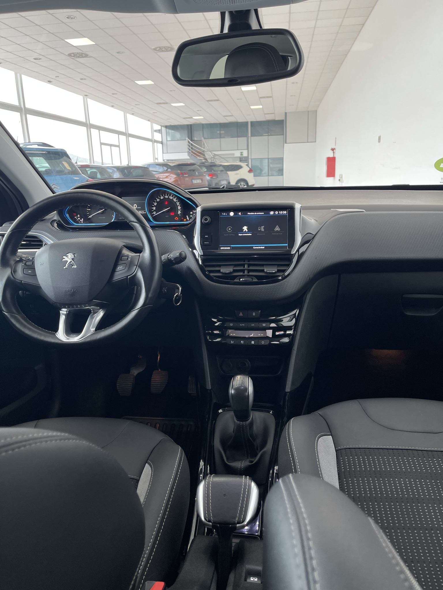 Peugeot 2008 Allure 1.2 PureTech 110