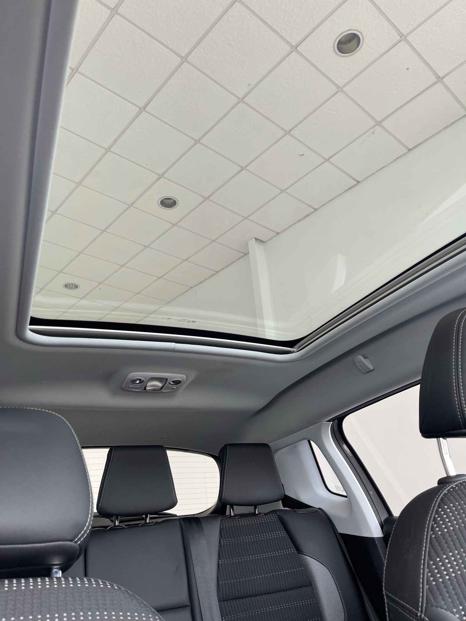 Peugeot 2008 Allure 1.2 PureTech 110