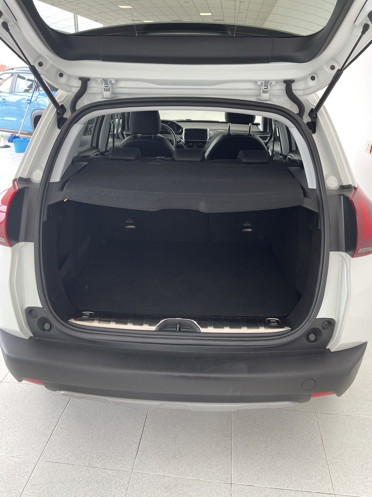 Peugeot 2008 Allure PureTech 130 S&S