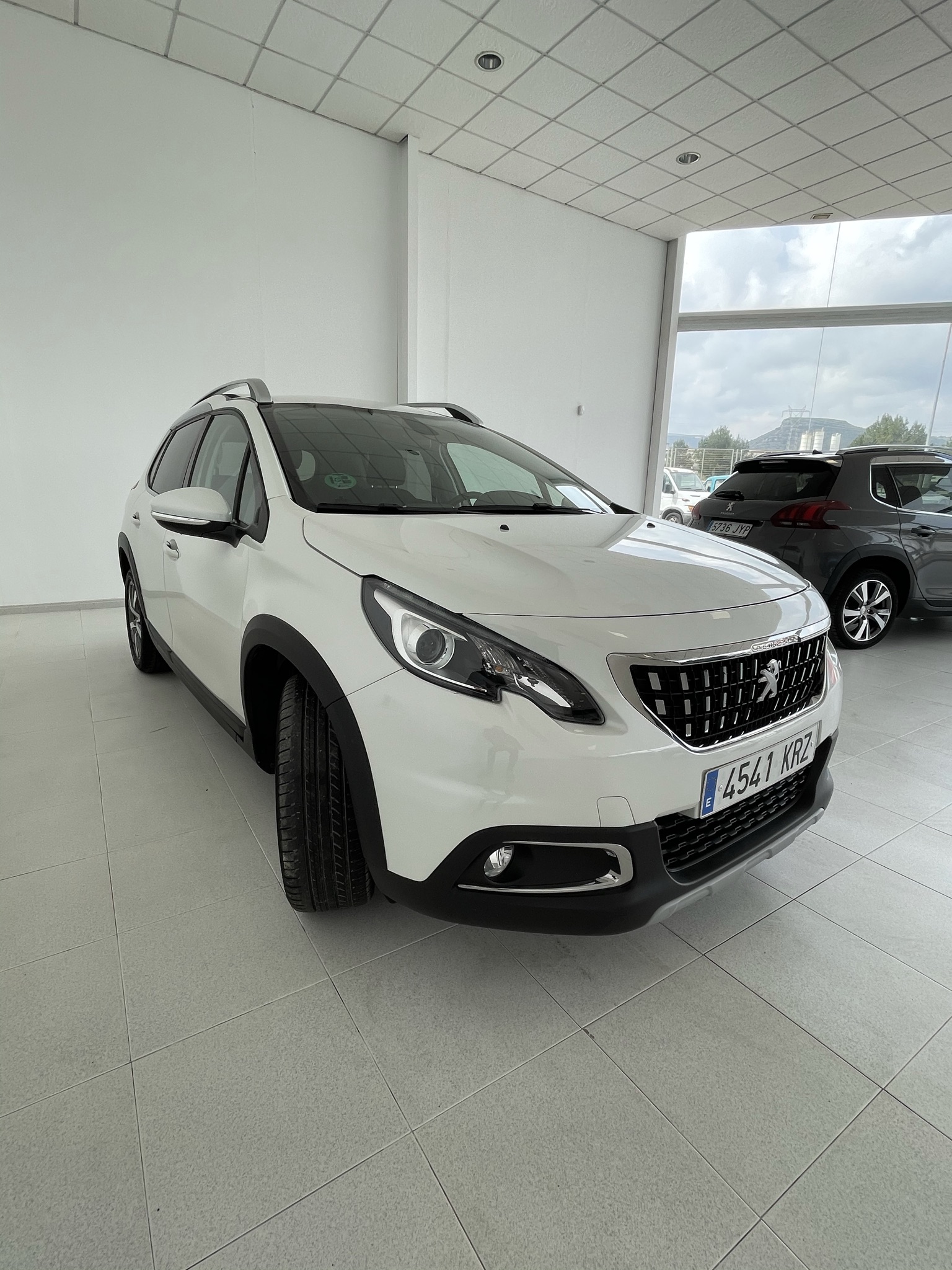 Peugeot 2008 Allure PureTech 130 S&S